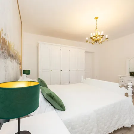 Luxury 4 Star Apartment Ivancica Kastela Exterior photo