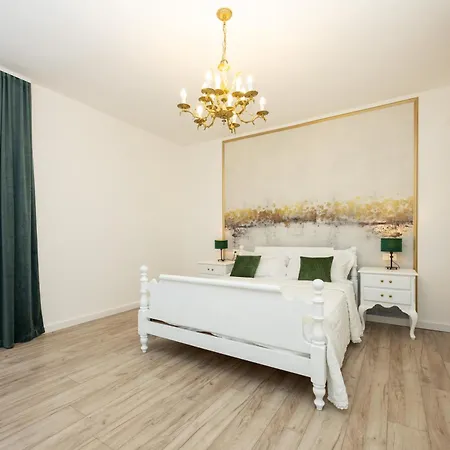 Luxury 4 Star Apartment Ivancica Kastela Exterior photo